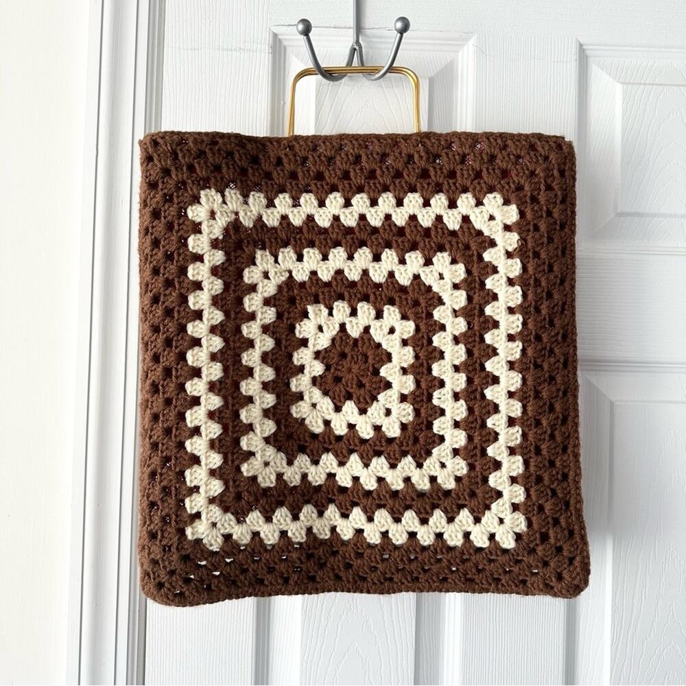 Handcrafted Made Spain Boho Vintage Retro Crocheted Granny Square Shopper Tote - Picture 7 of 10